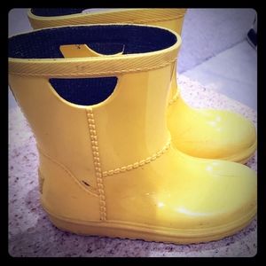 UGG toddler rain boots